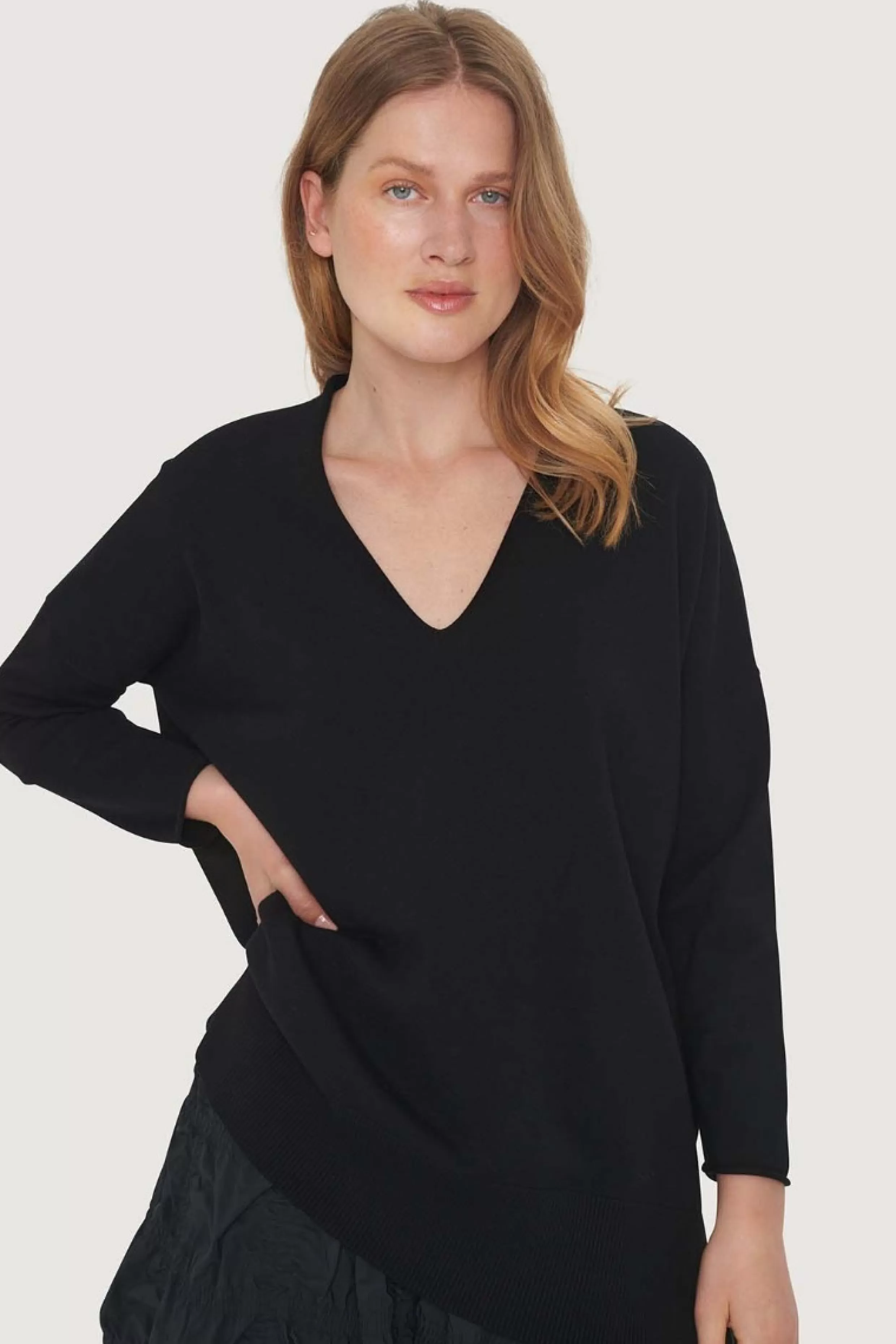 Bluser | Strik>BITTE KAI RAND Saku bluse med v-hals BLACK